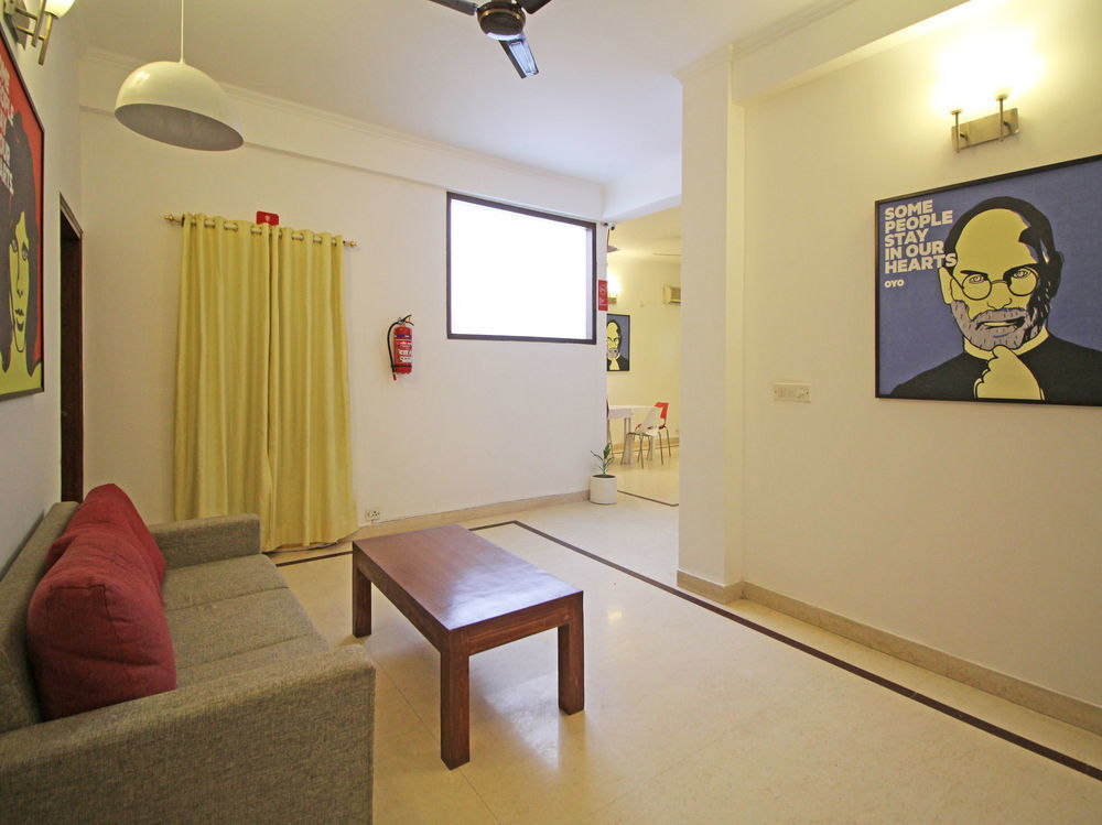 Oyo Flagship 592 Hauz Khas Village Нью-Дели Экстерьер фото